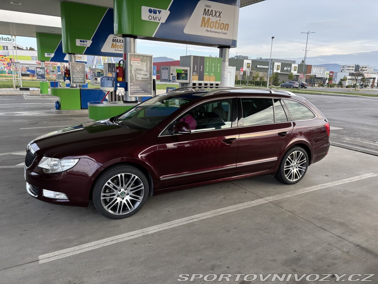 2010 Škoda SUPERB - 37