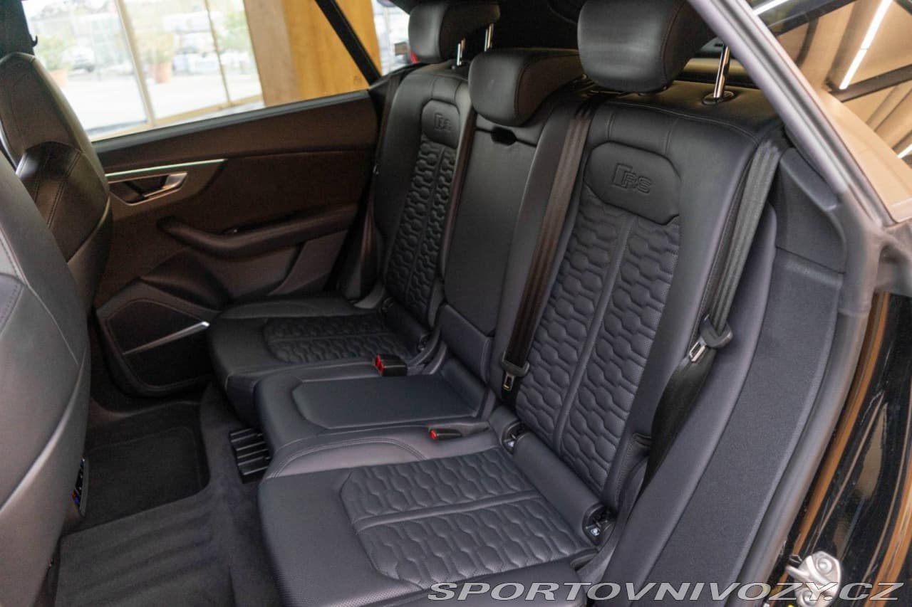 2022 Audi RS Q8 - 11