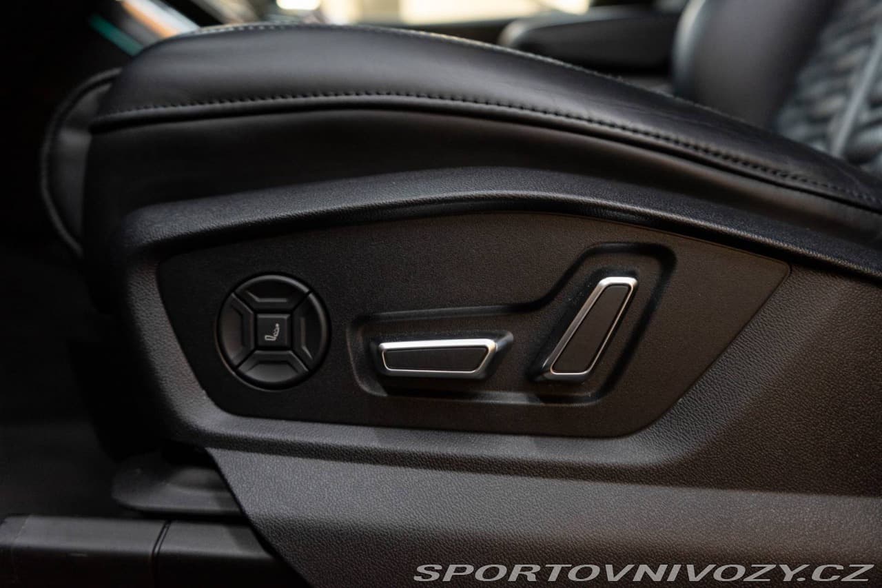 2022 Audi RS Q8 - 15