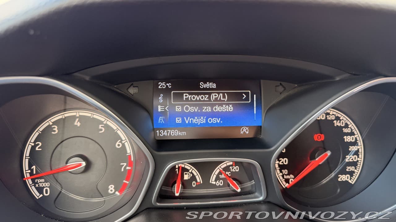 2016 Ford FOCUS - 11