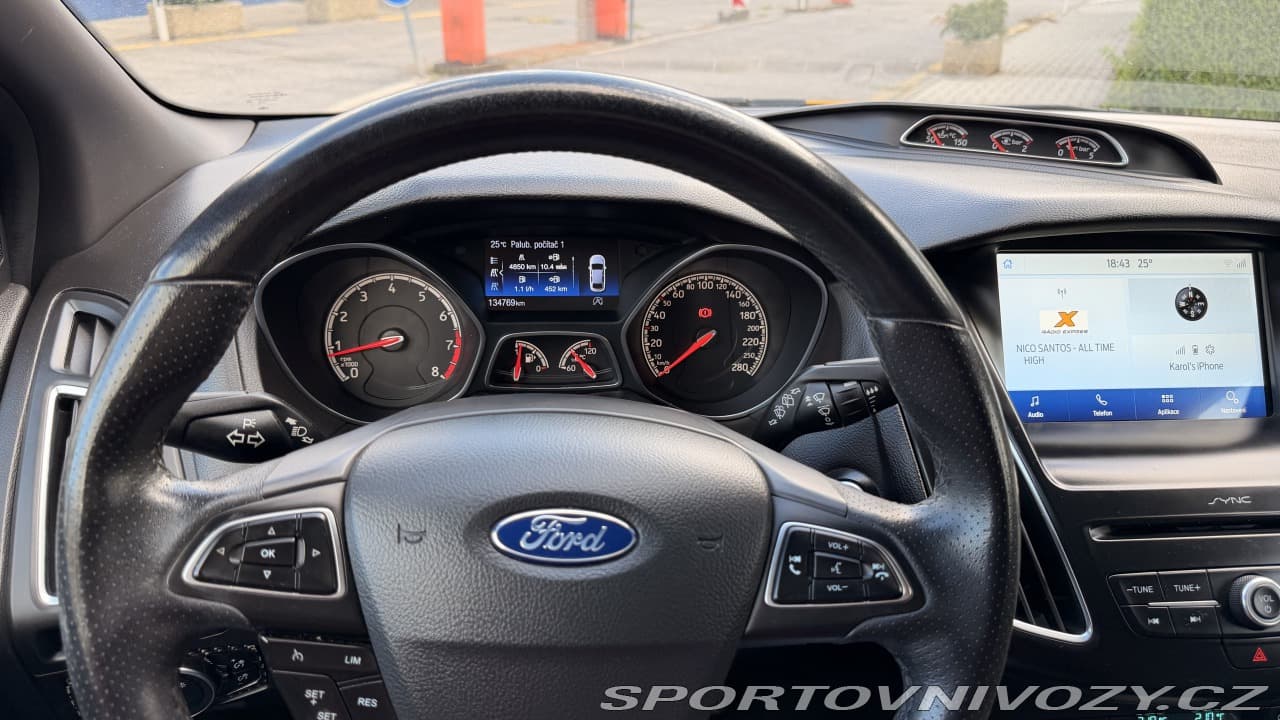 2016 Ford FOCUS - 16