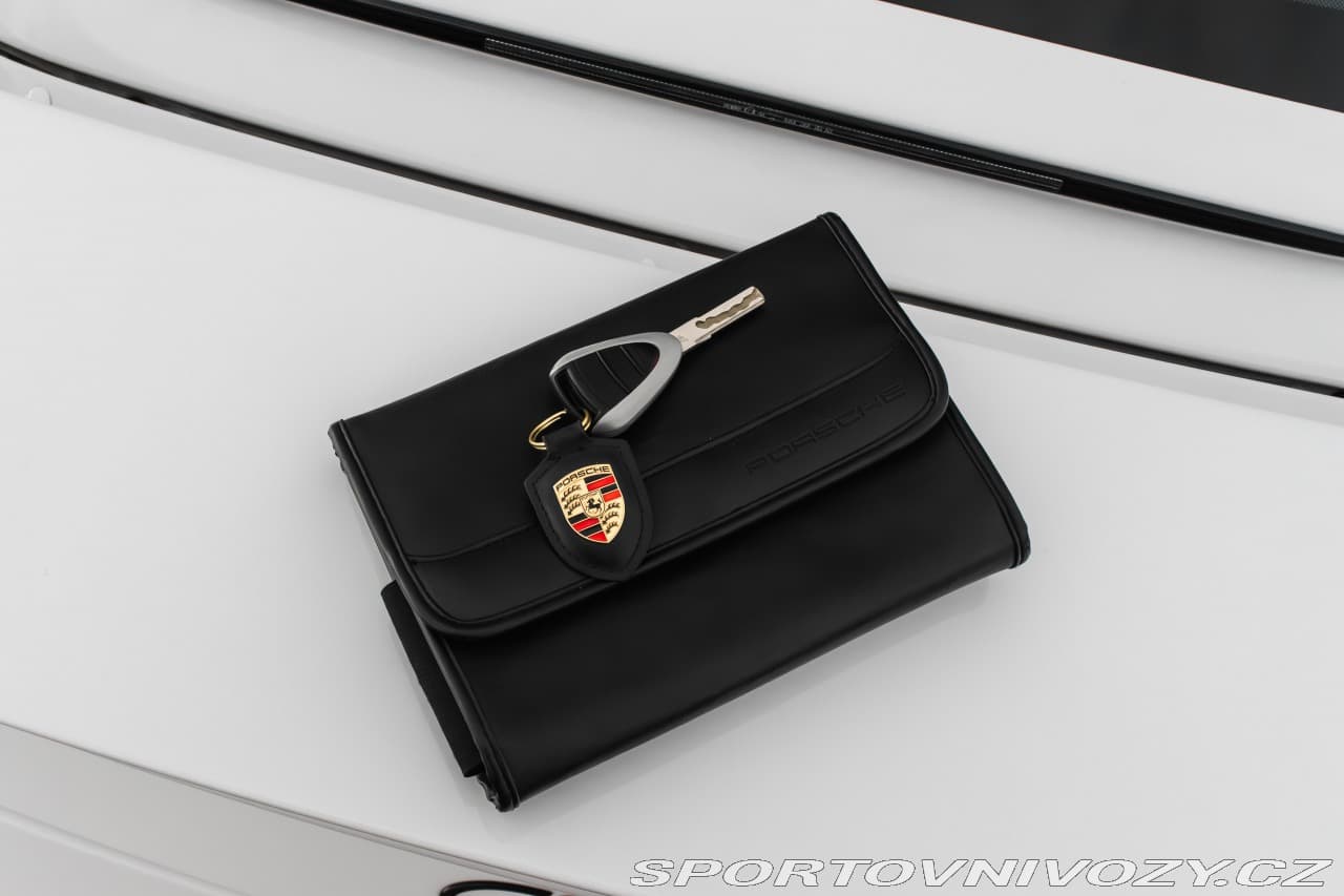 2006 Porsche 911 - 12