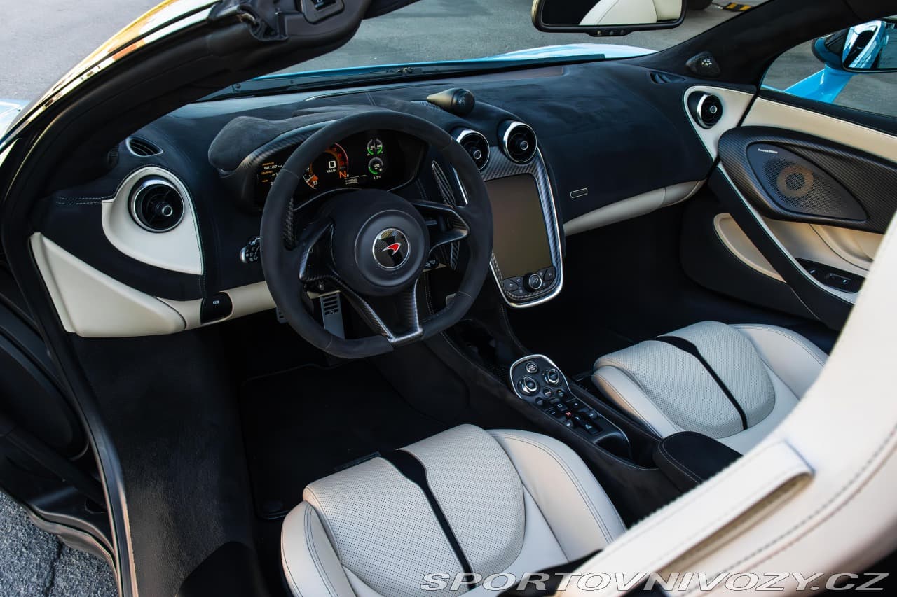 2018 McLaren 570S - 13