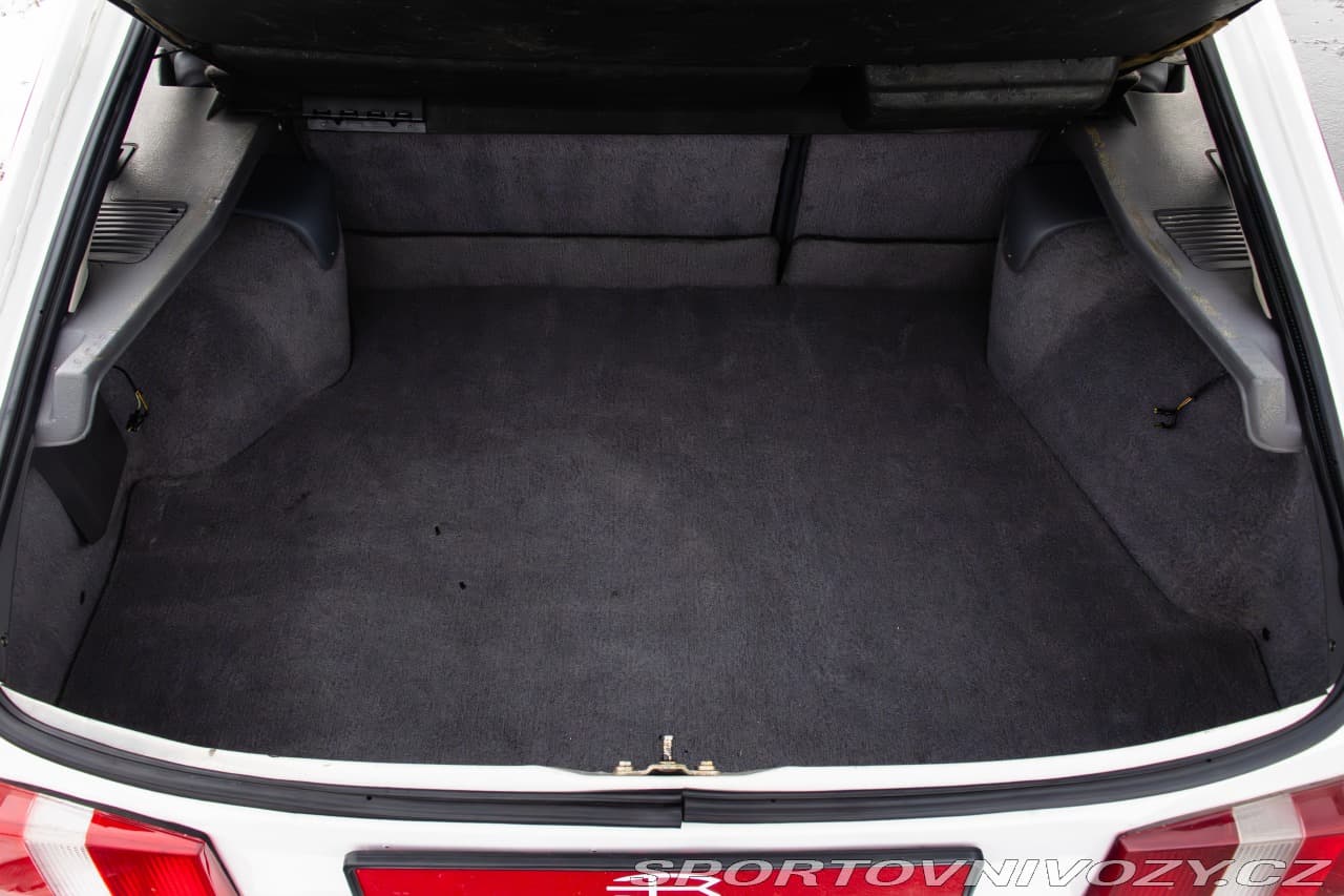 1986 Ford SIERRA - 23
