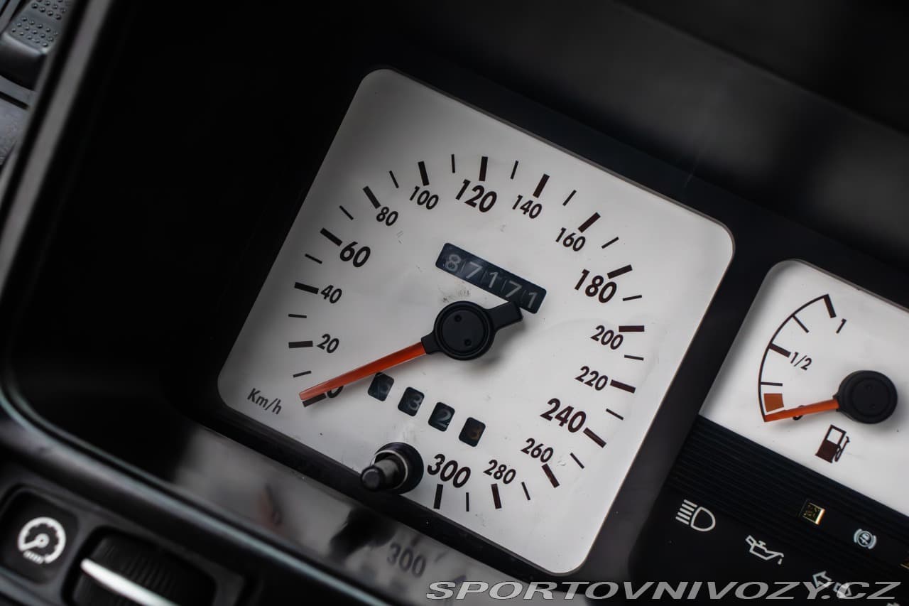 1986 Ford SIERRA - 29