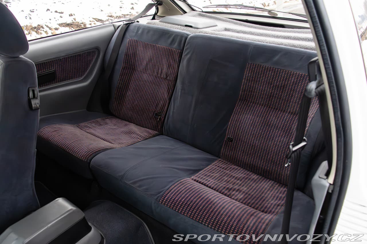 1986 Ford SIERRA - 33
