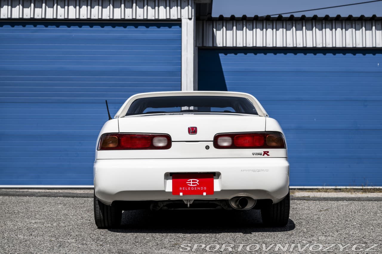 1996 Honda INTEGRA - 11