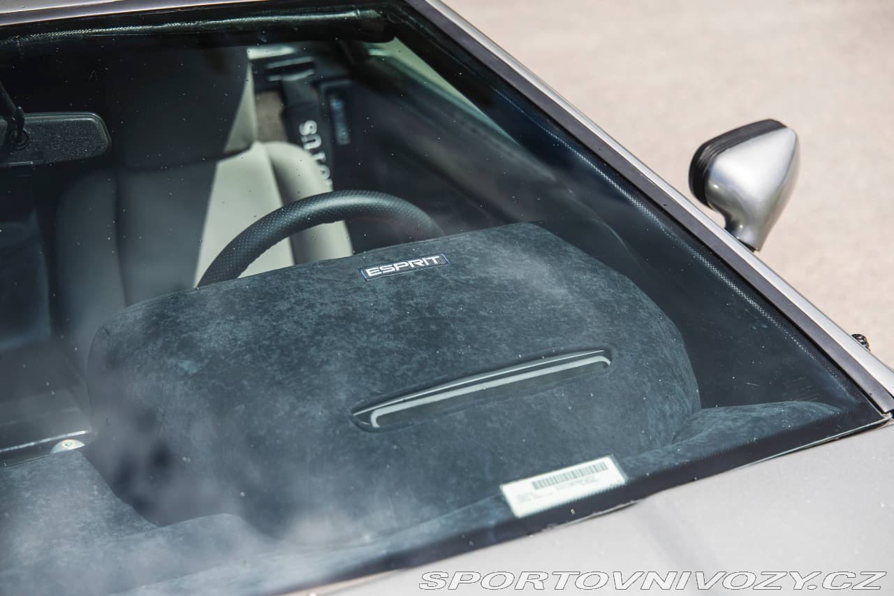 1991 Lotus ESPRIT - 34