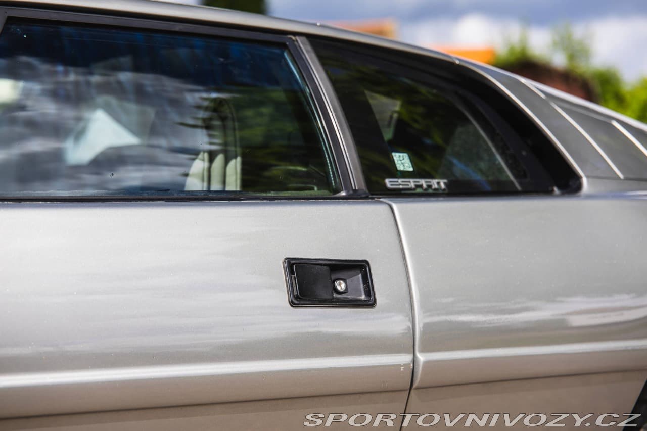 1991 Lotus ESPRIT - 46