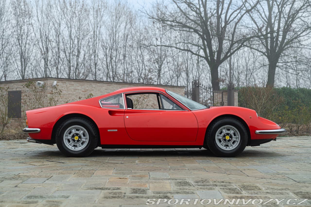 1971 Ferrari DINO - 10