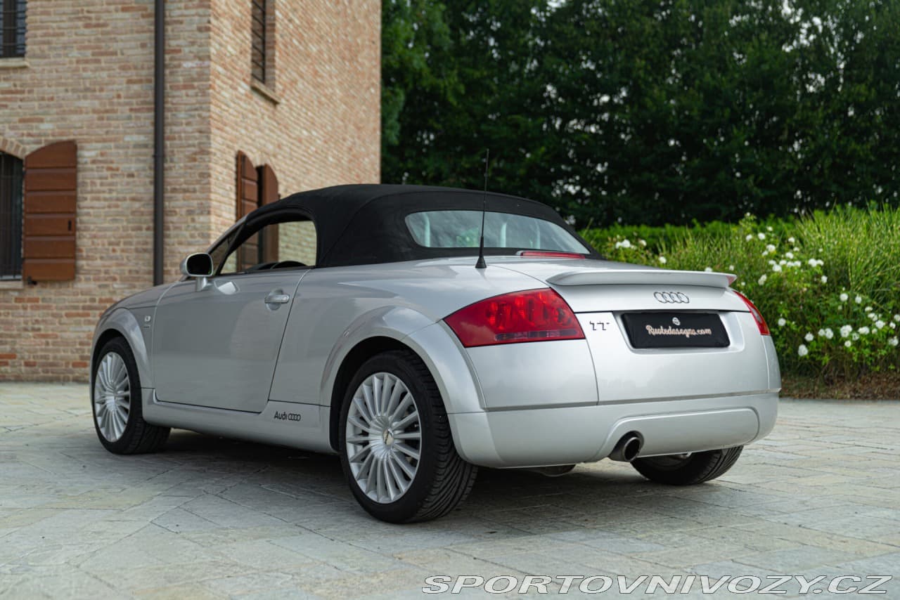 2003 Audi TT - 14