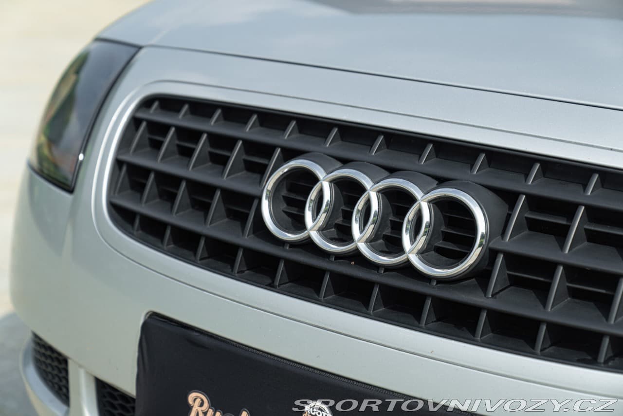 2003 Audi TT - 18