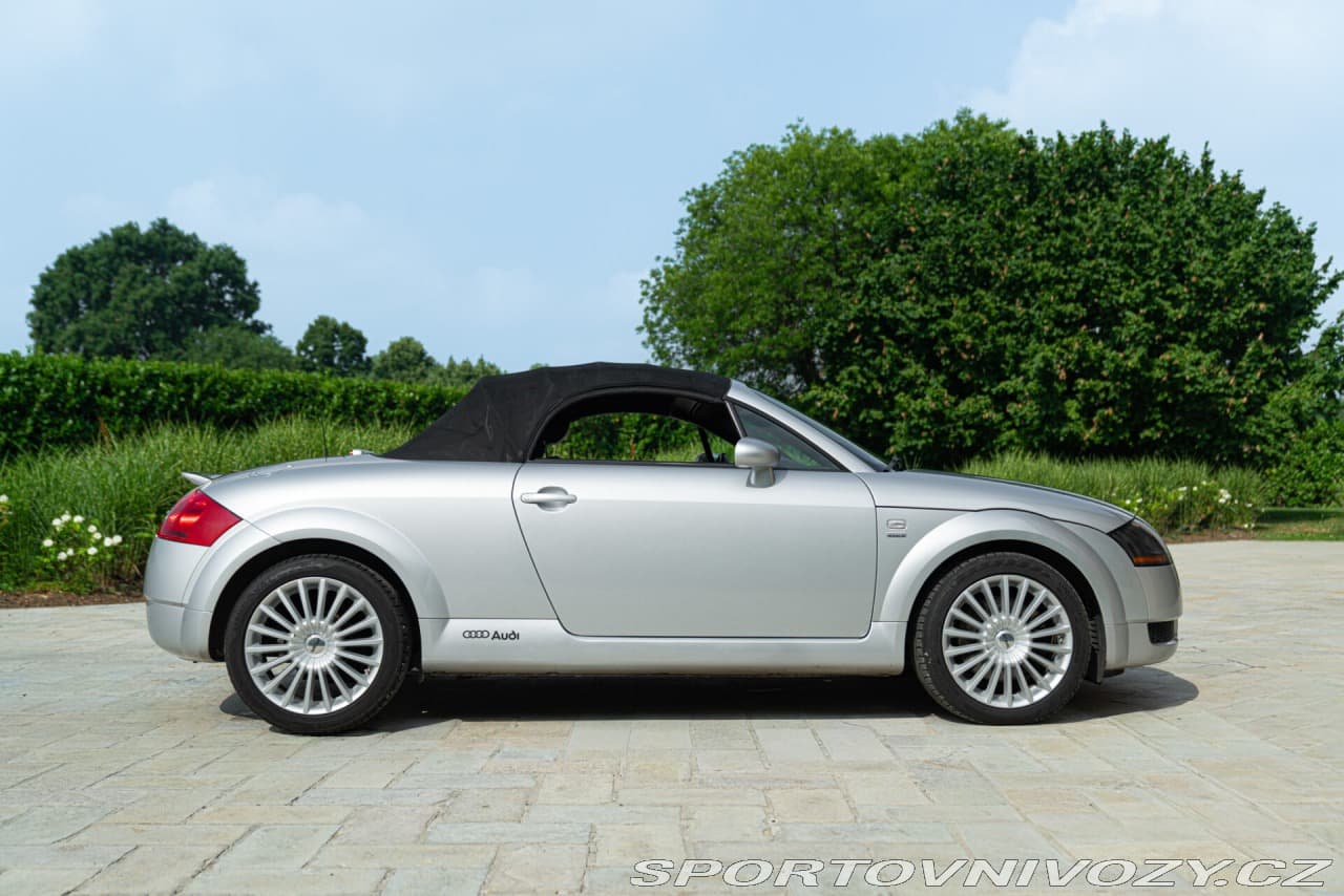 2003 Audi TT - 7