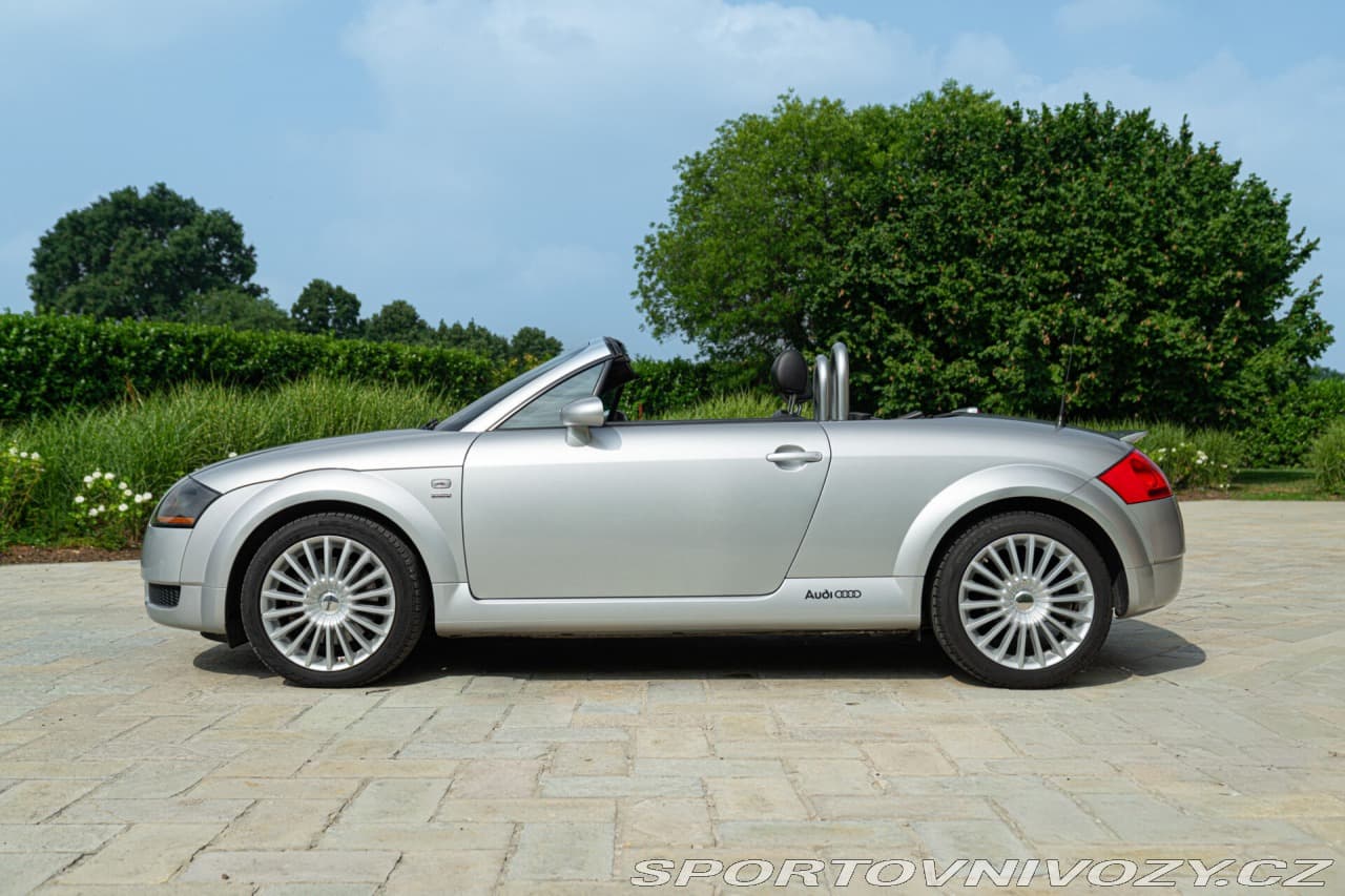2003 Audi TT - 9
