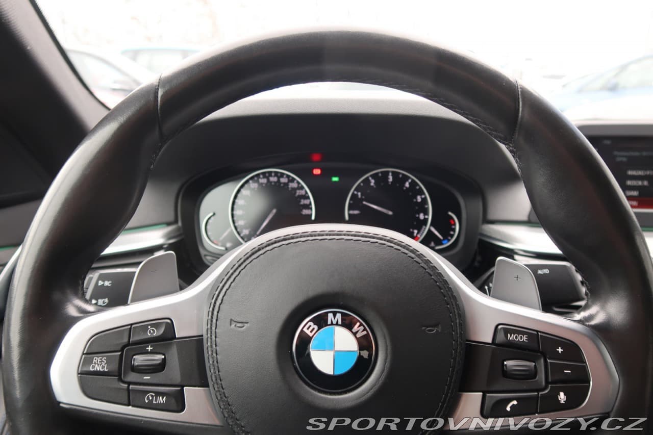 2019 BMW 5-SERIES - 17
