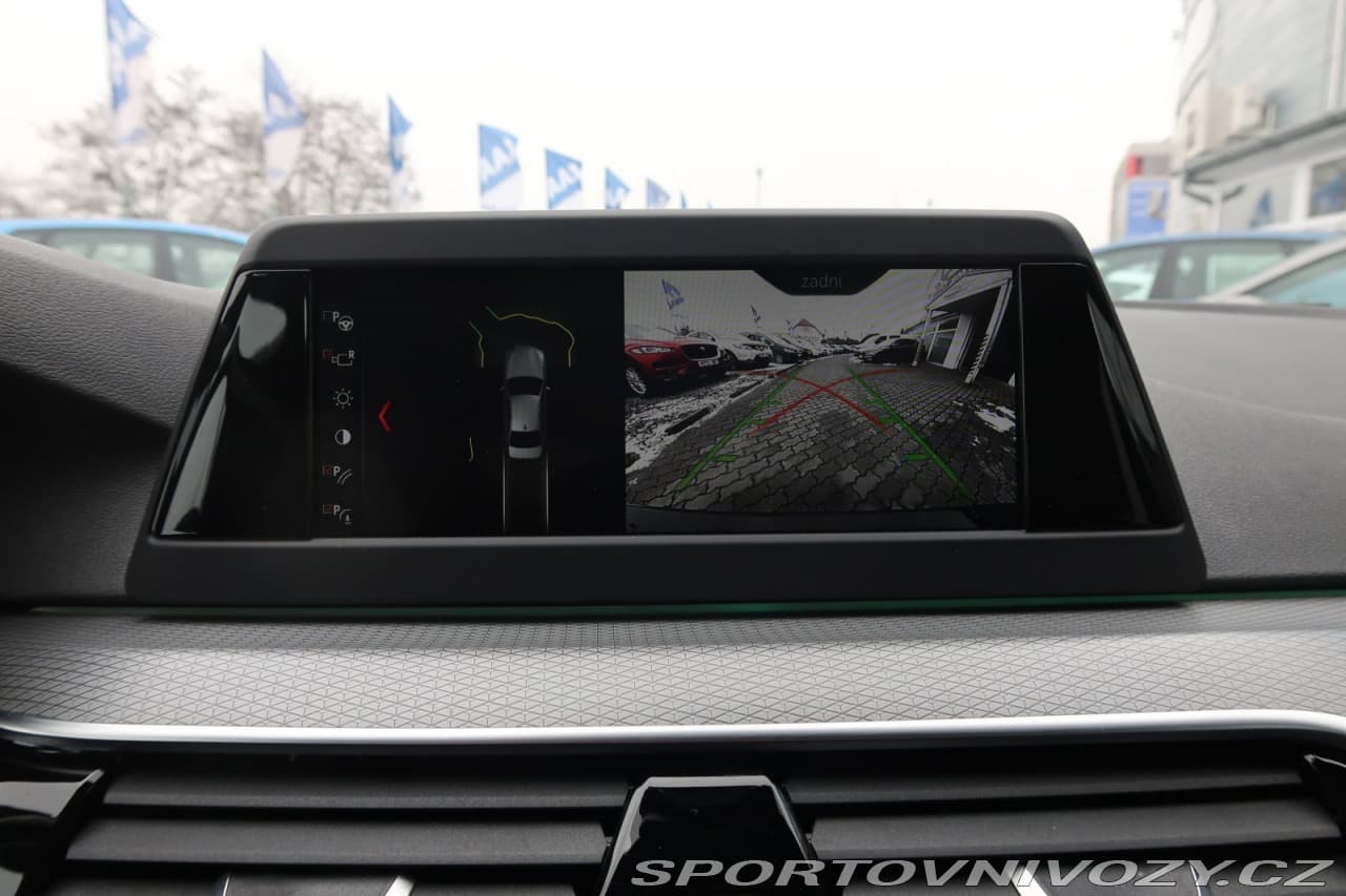 2019 BMW 5-SERIES - 19