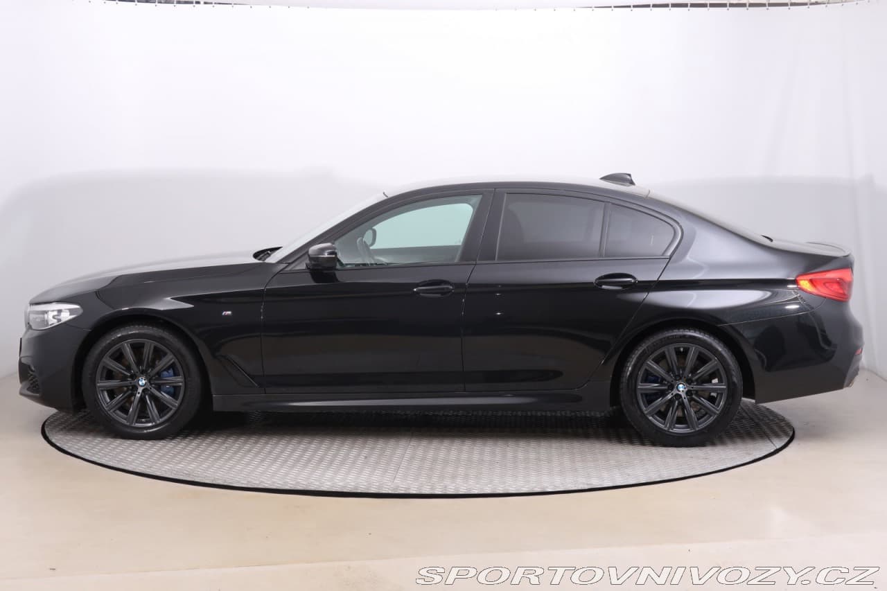 2019 BMW 5-SERIES - 3