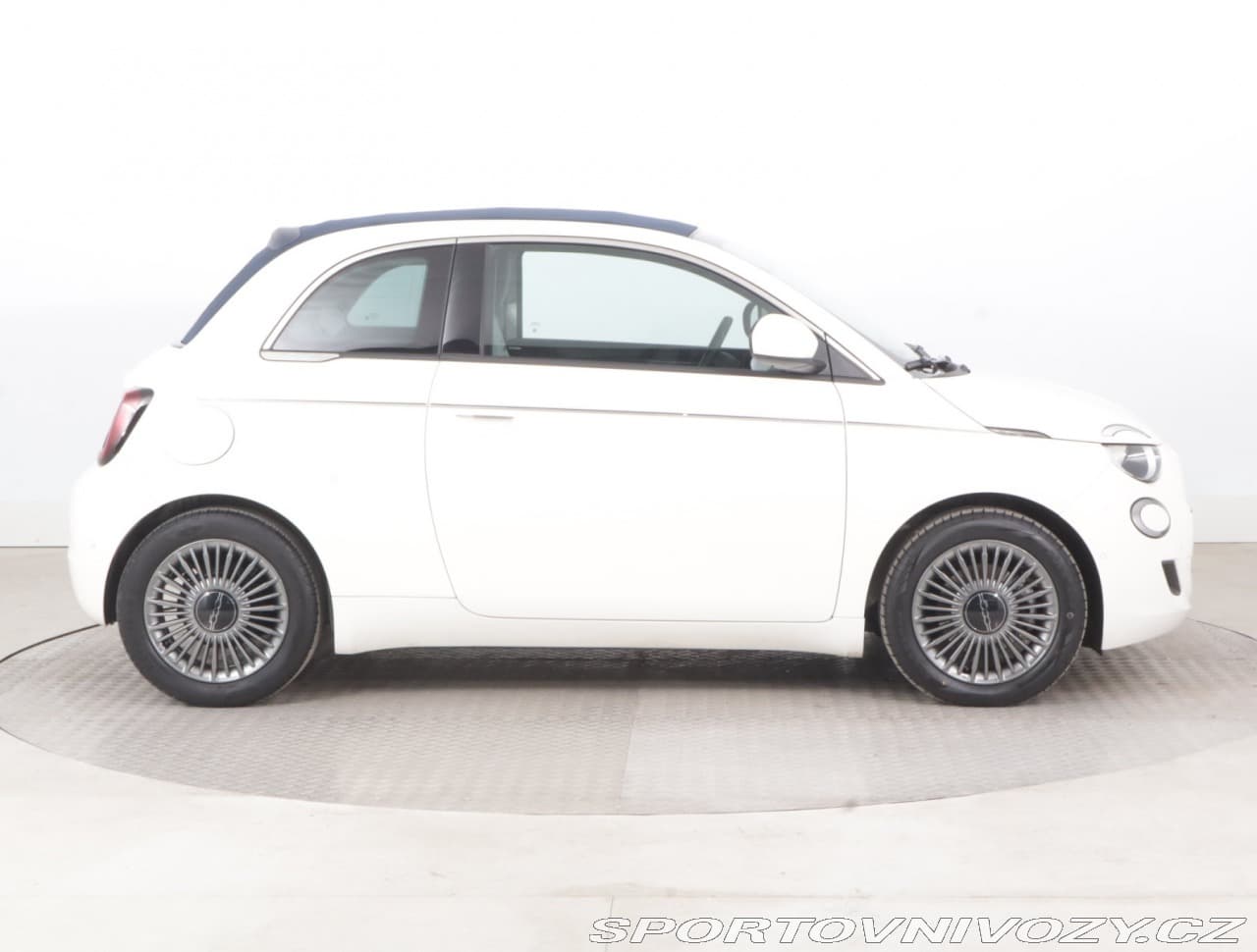 2022 Fiat 500 - 21