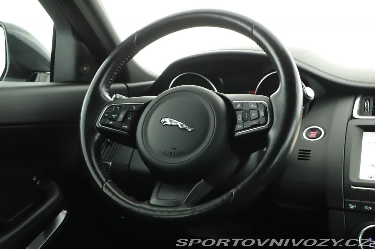 2019 Jaguar E-PACE - 43