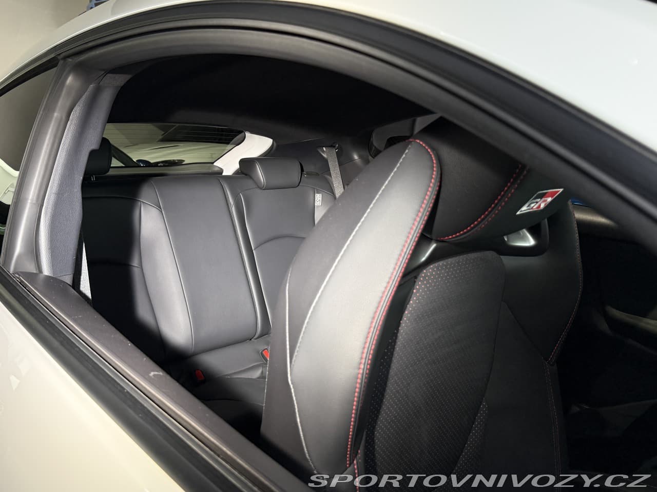 2022 Toyota YARIS - 18