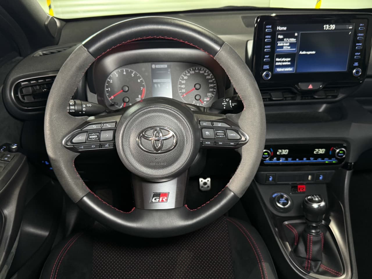 2022 Toyota YARIS - 3