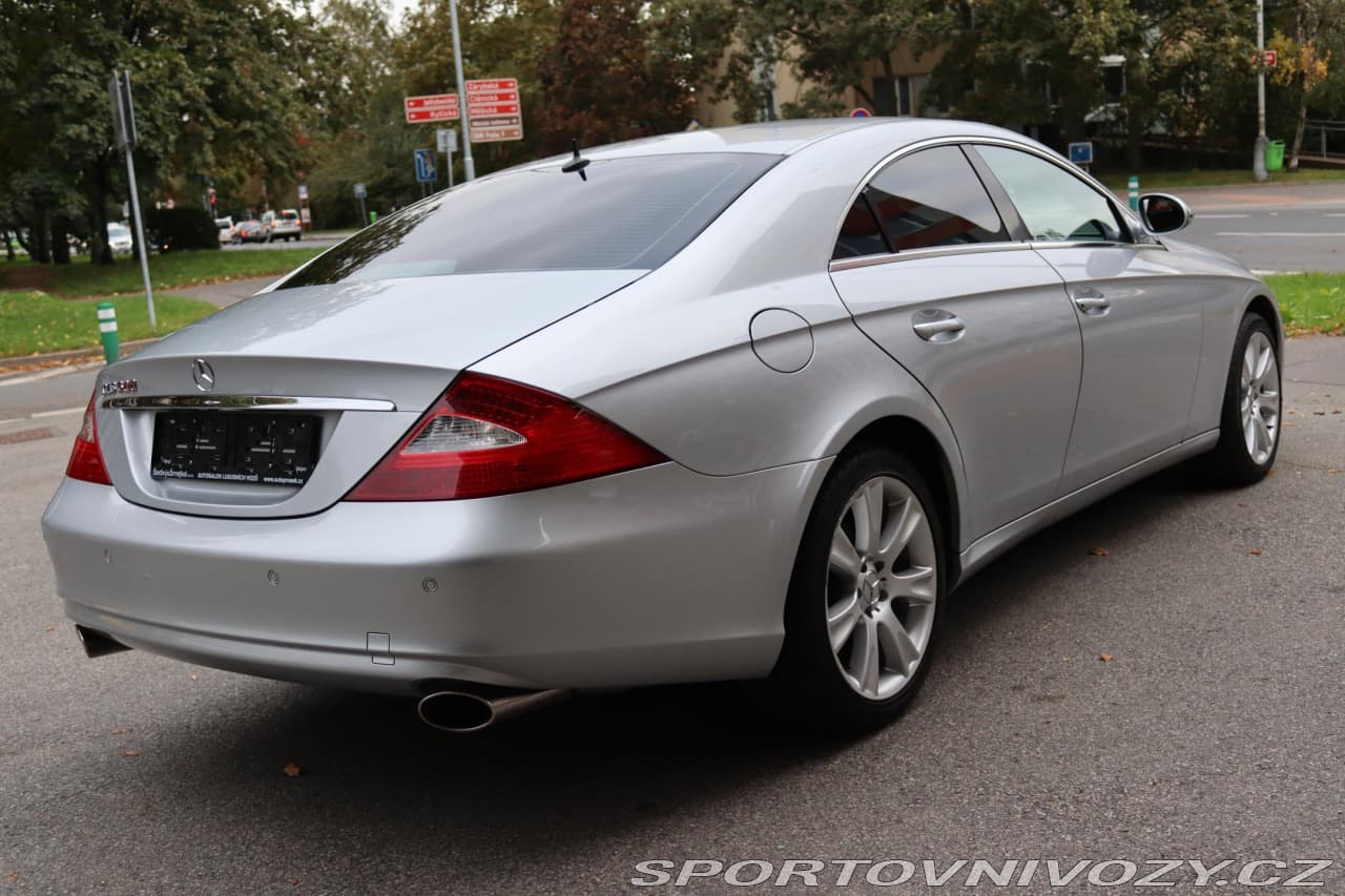 2005 Mercedes-Benz CLS - 11