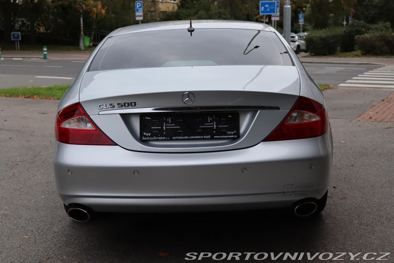 2005 Mercedes-Benz CLS - 12