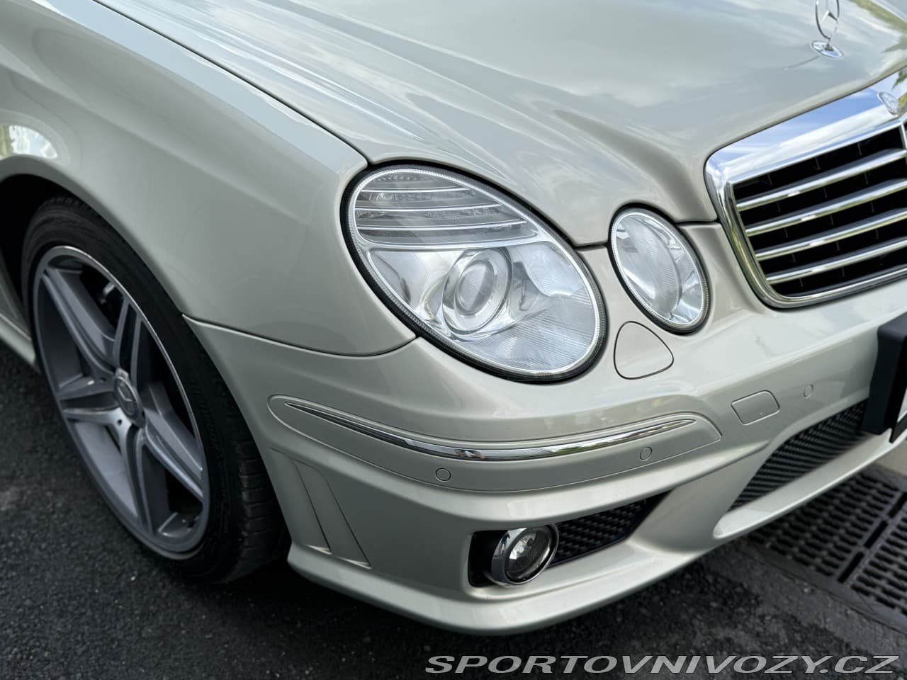 2009 Mercedes-Benz E-CLASS - 10