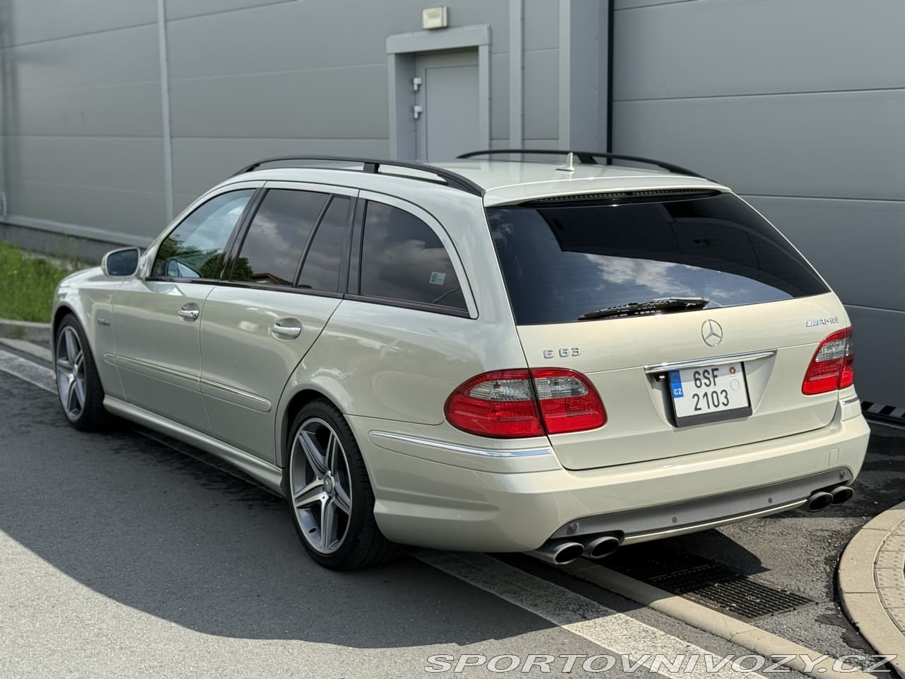2009 Mercedes-Benz E-CLASS - 6
