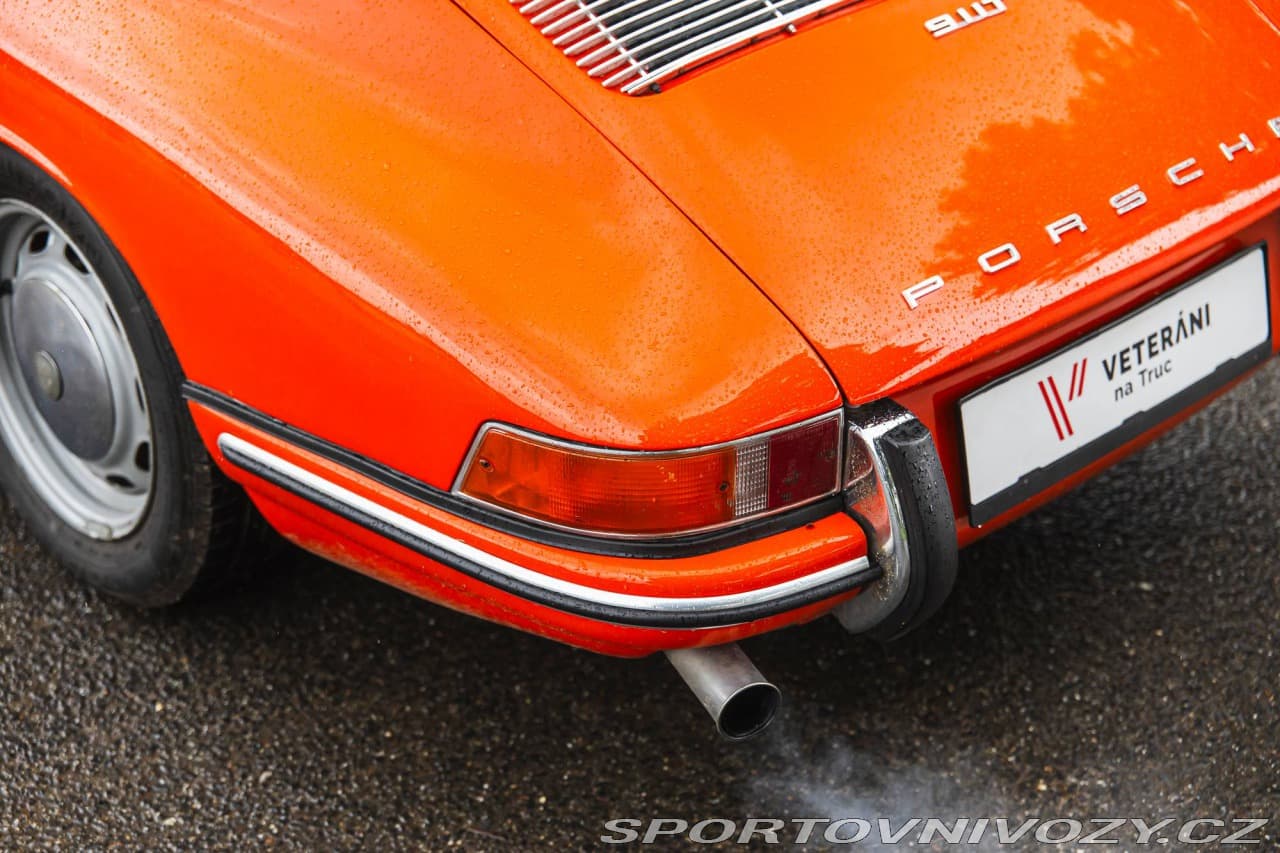 1968 Porsche 911 - 11