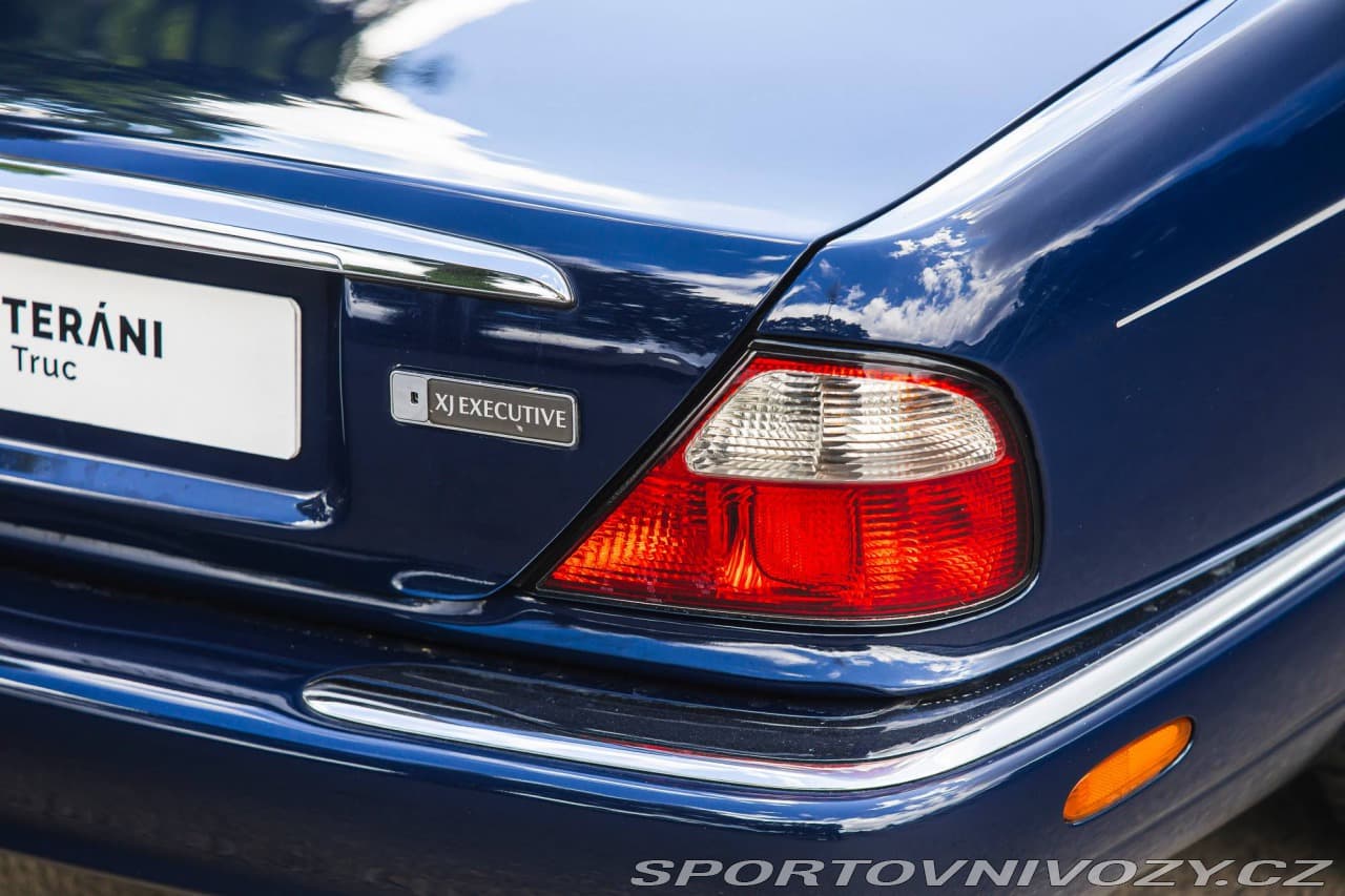 1998 Jaguar XJ - 13
