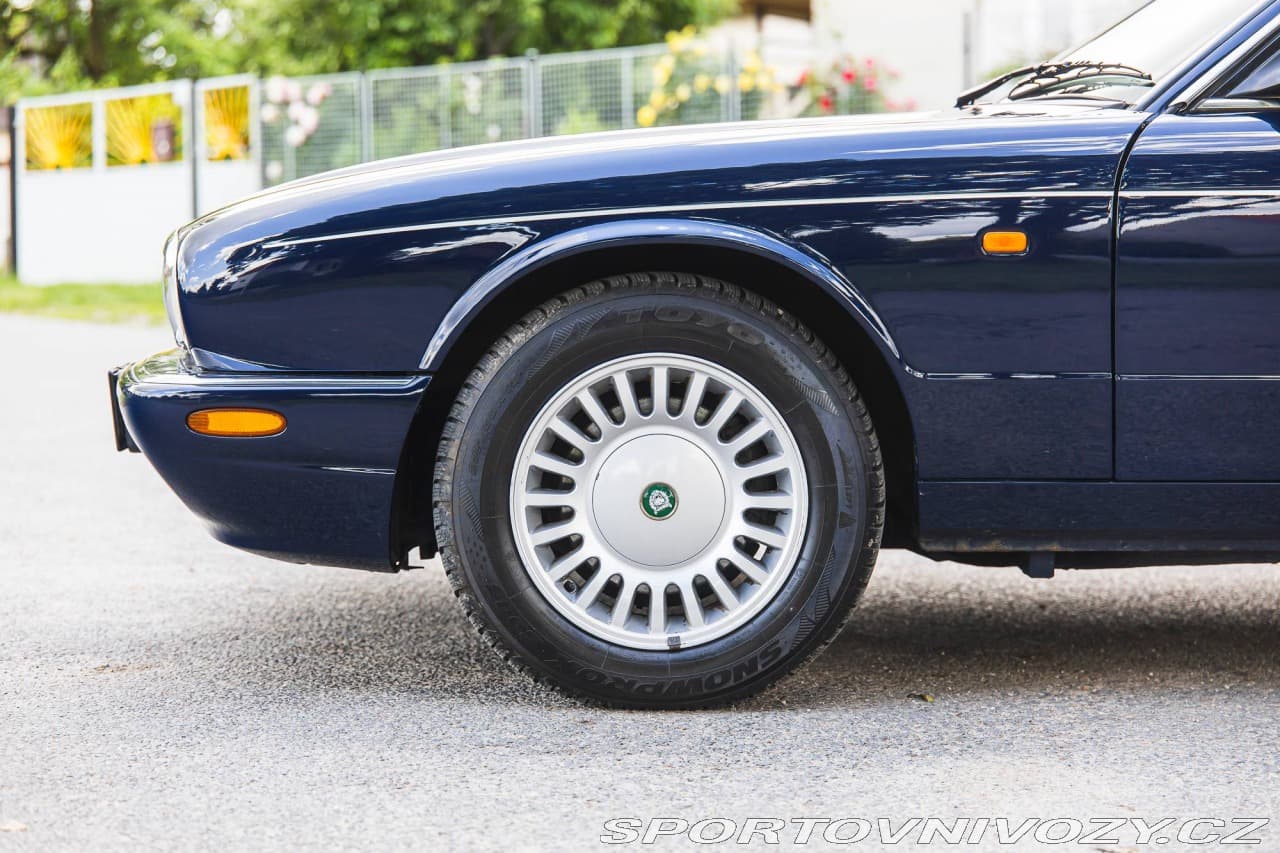 1998 Jaguar XJ - 8