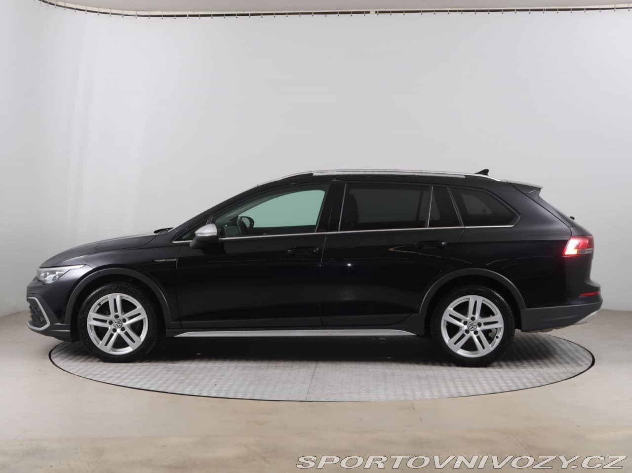 2022 Volkswagen GOLF - 3