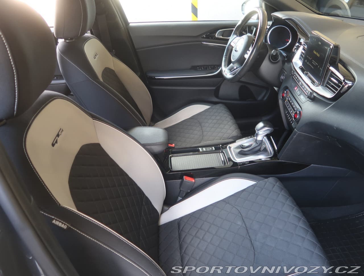 2019 Kia PROCEED - 9