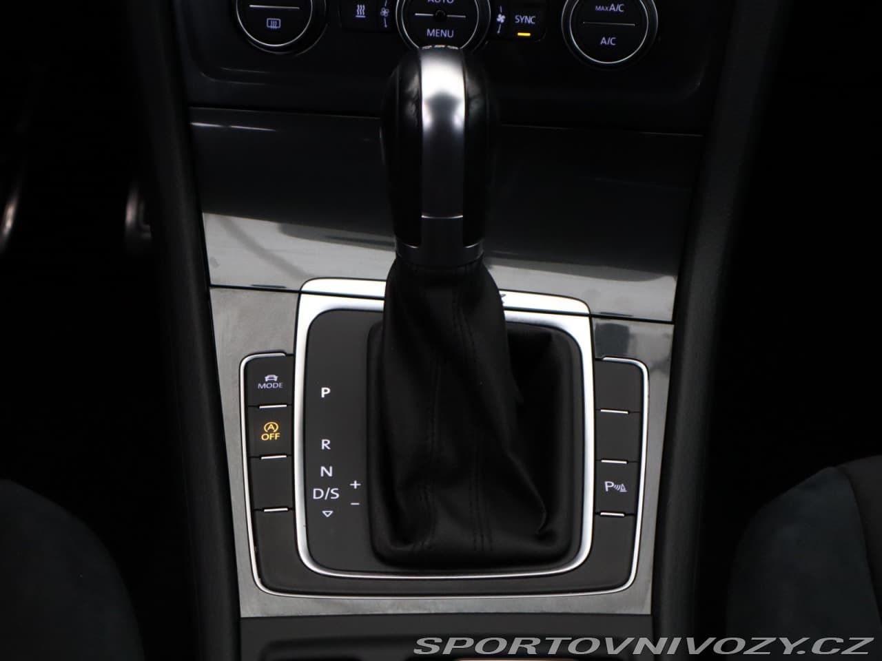 2018 Volkswagen GOLF - 11