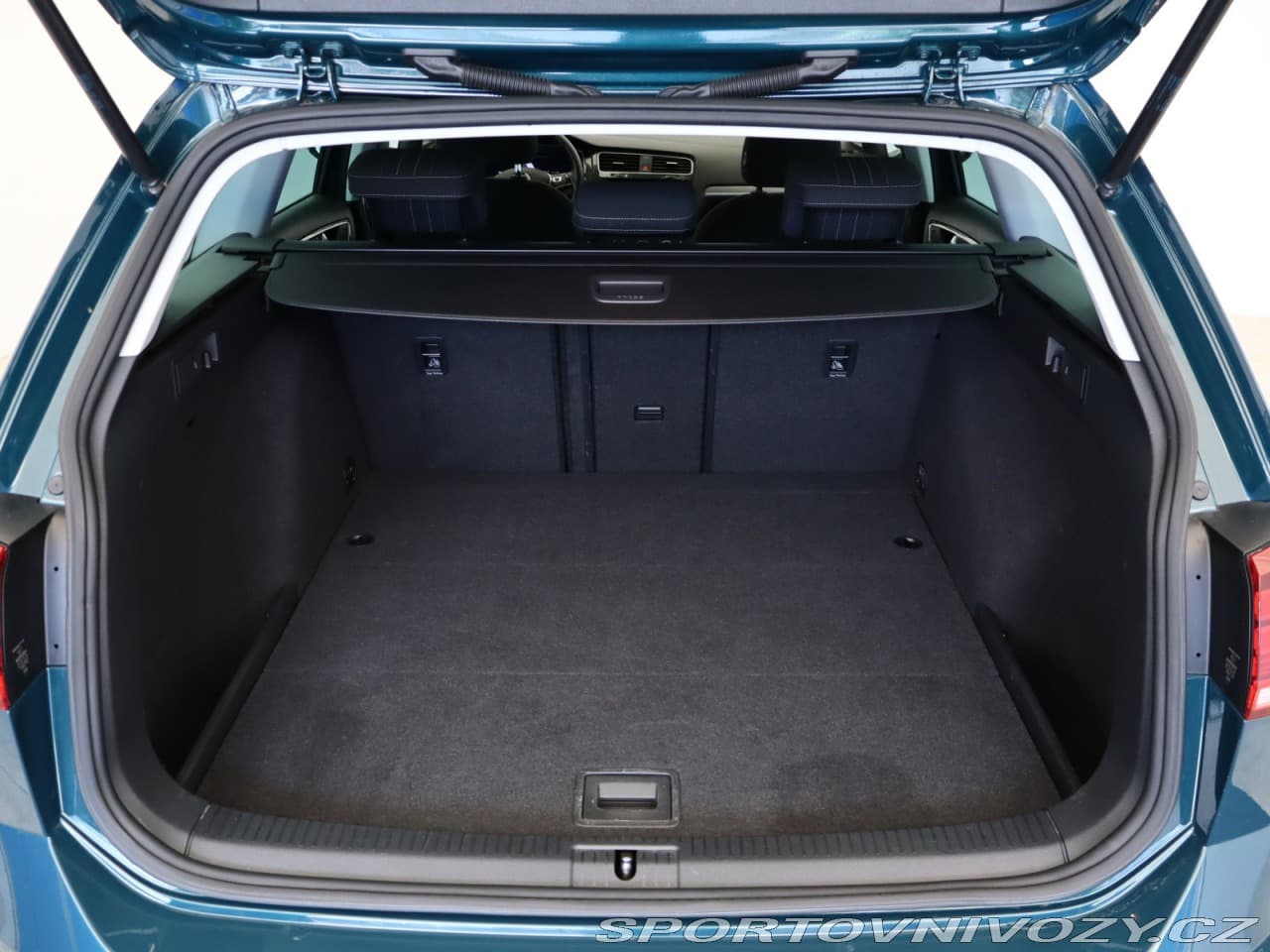 2018 Volkswagen GOLF - 12