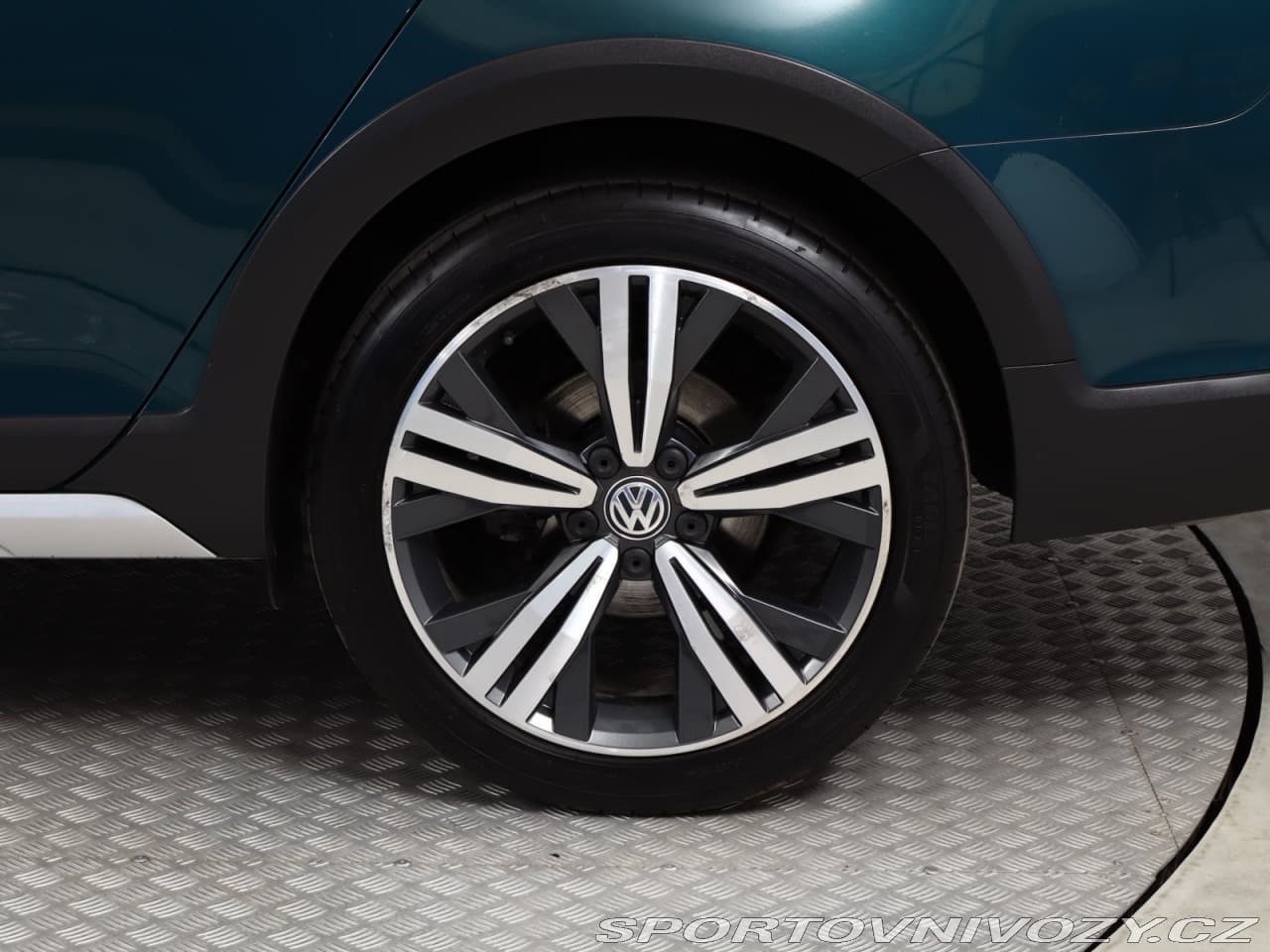 2018 Volkswagen GOLF - 13