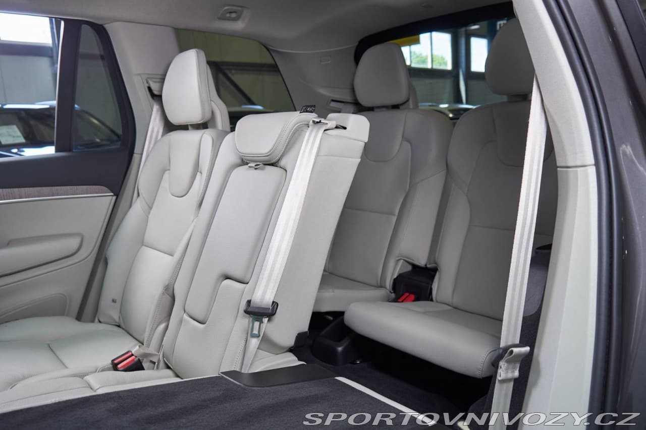2024 Volvo V90 - 11