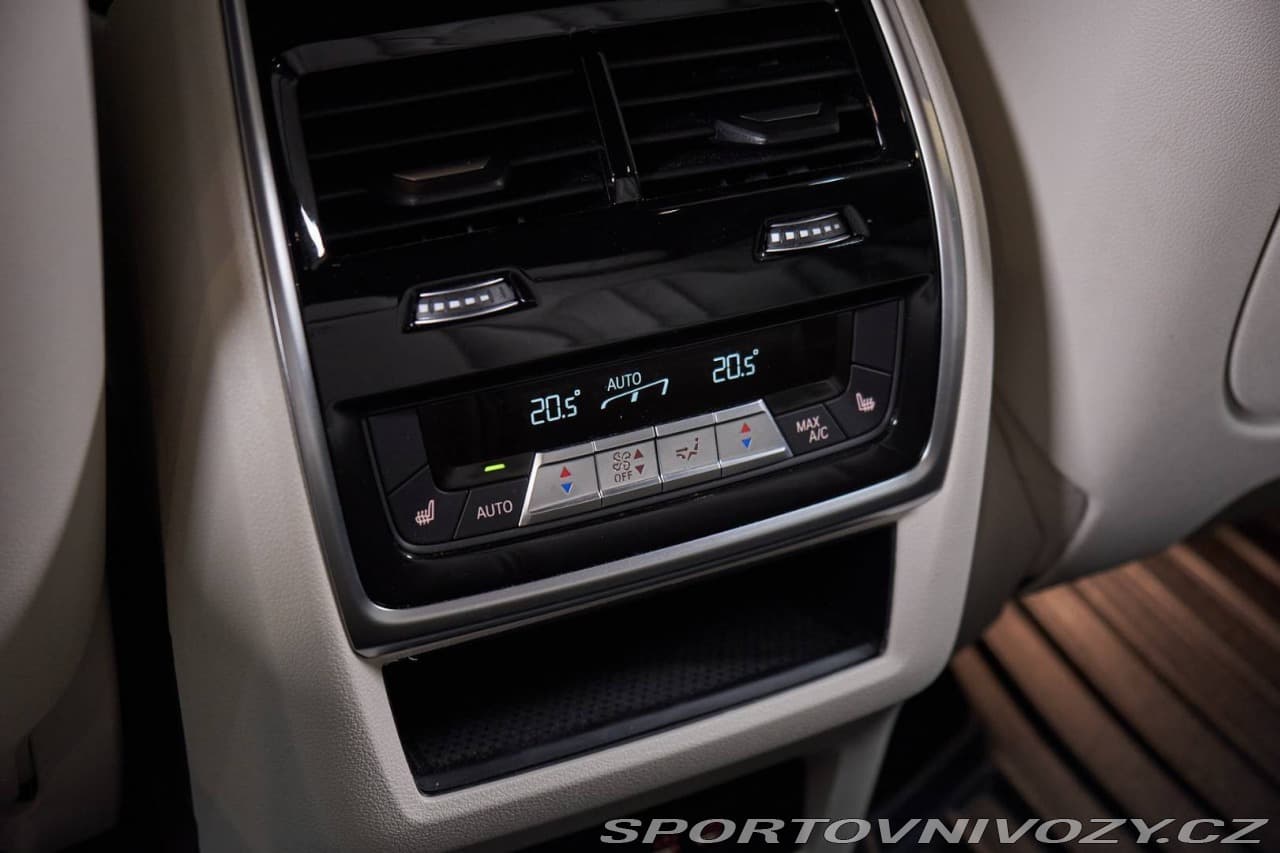 2025 BMW X5 - 12