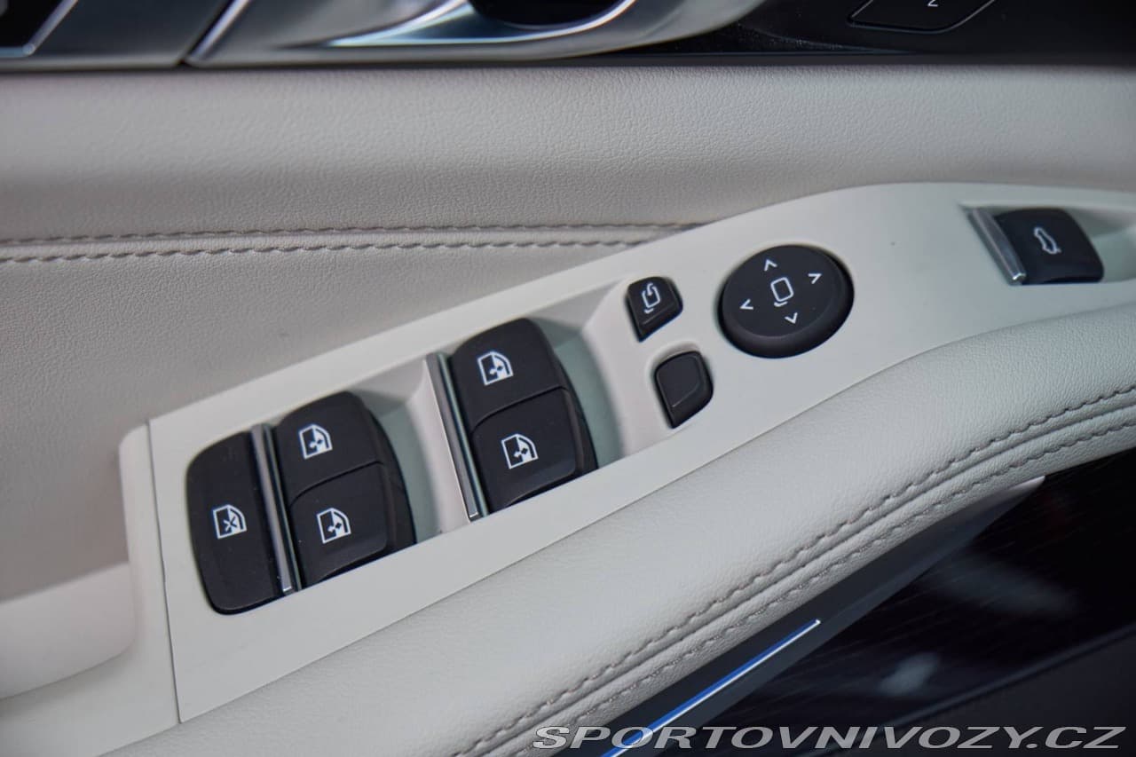 2025 BMW X5 - 18