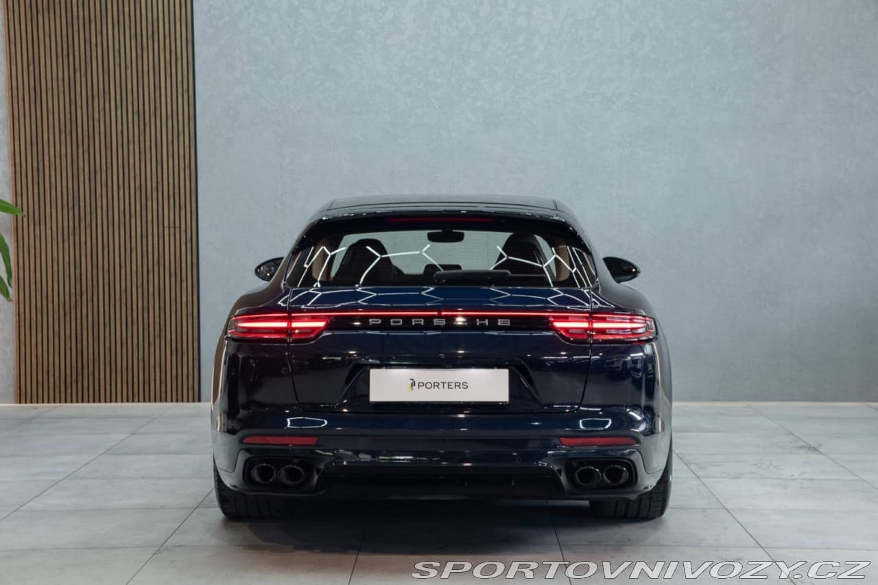 2019 Porsche PANAMERA - 4