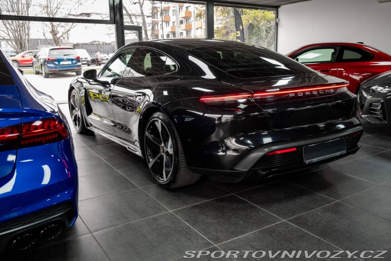 2020 Porsche TAYCAN - 6