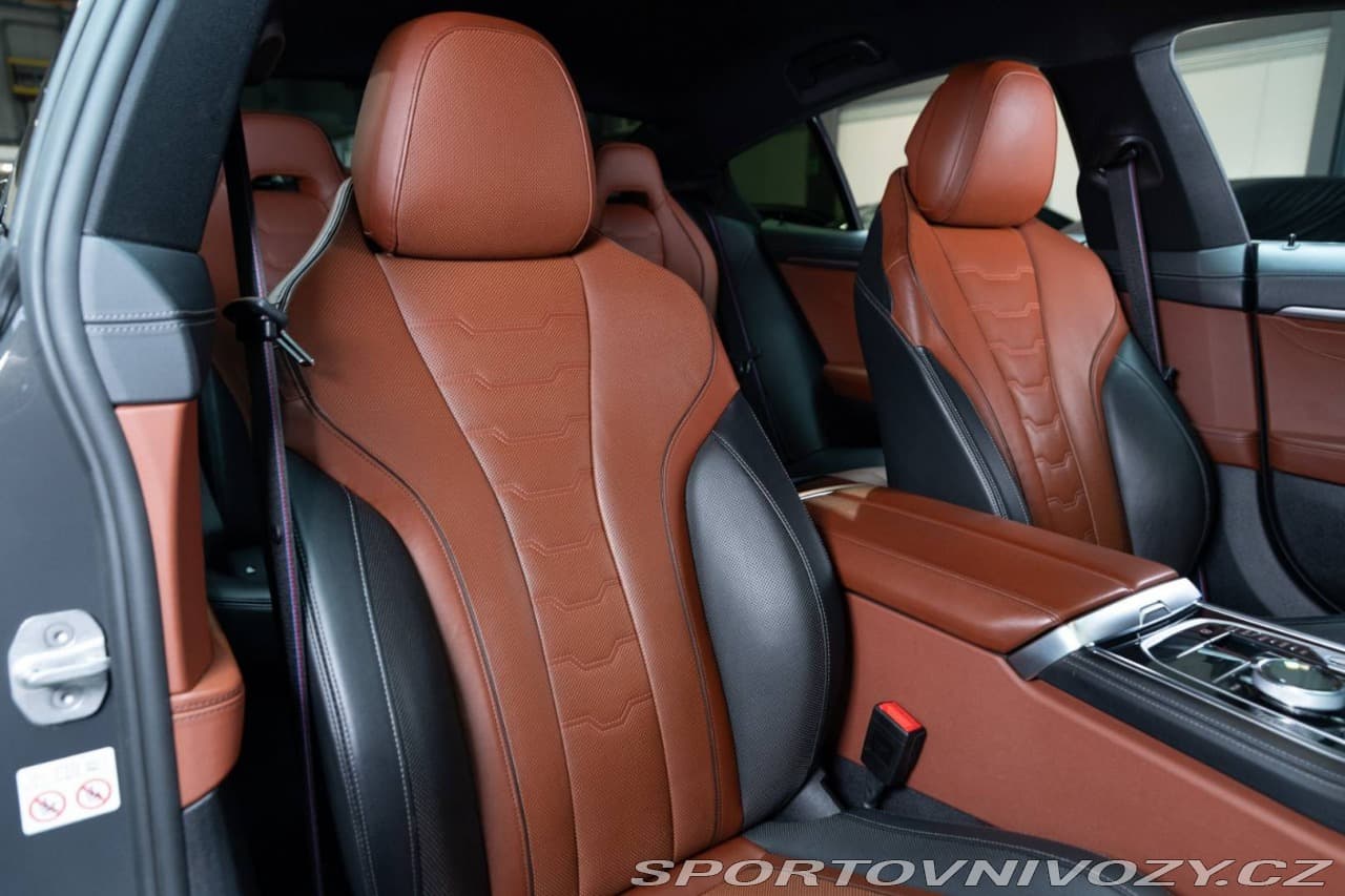 2020 BMW 8-SERIES - 13