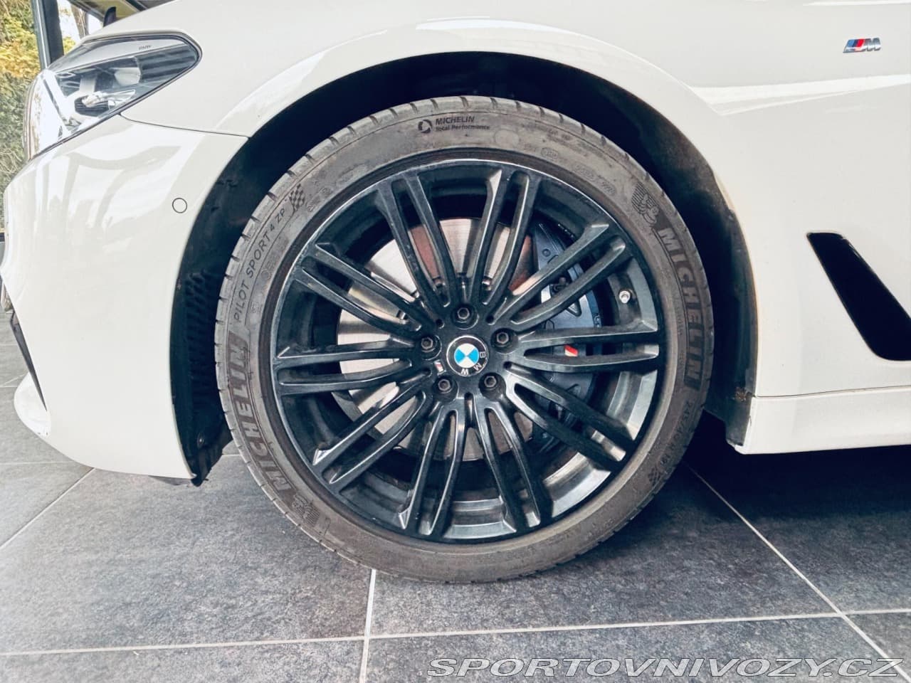 2017 BMW 5-SERIES - 12