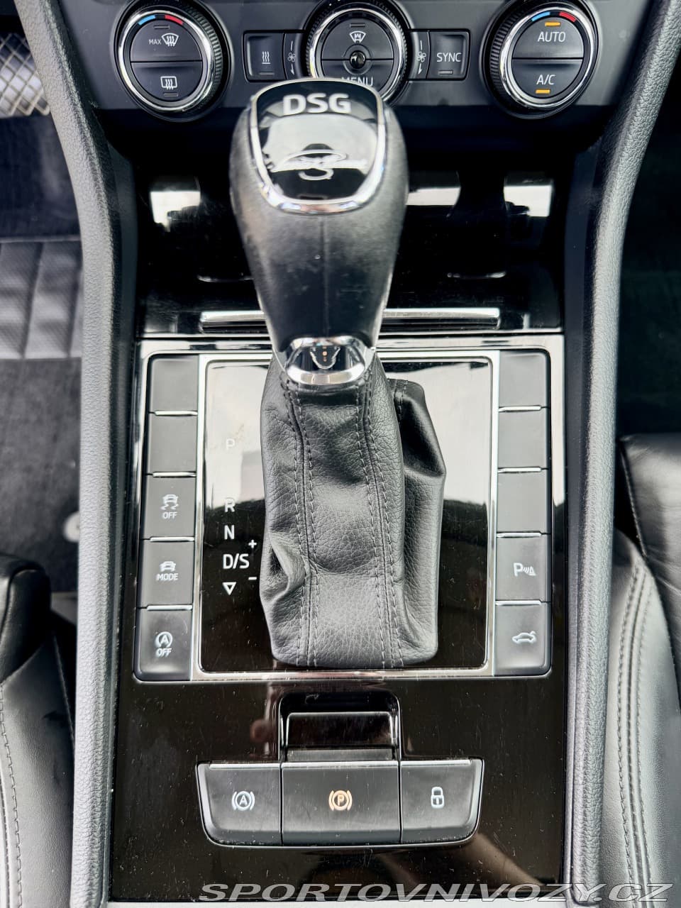 2017 Škoda SUPERB - 10