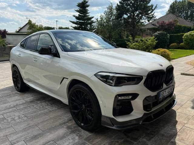 2021 BMW X6 - 16