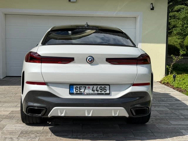 2021 BMW X6 - 2