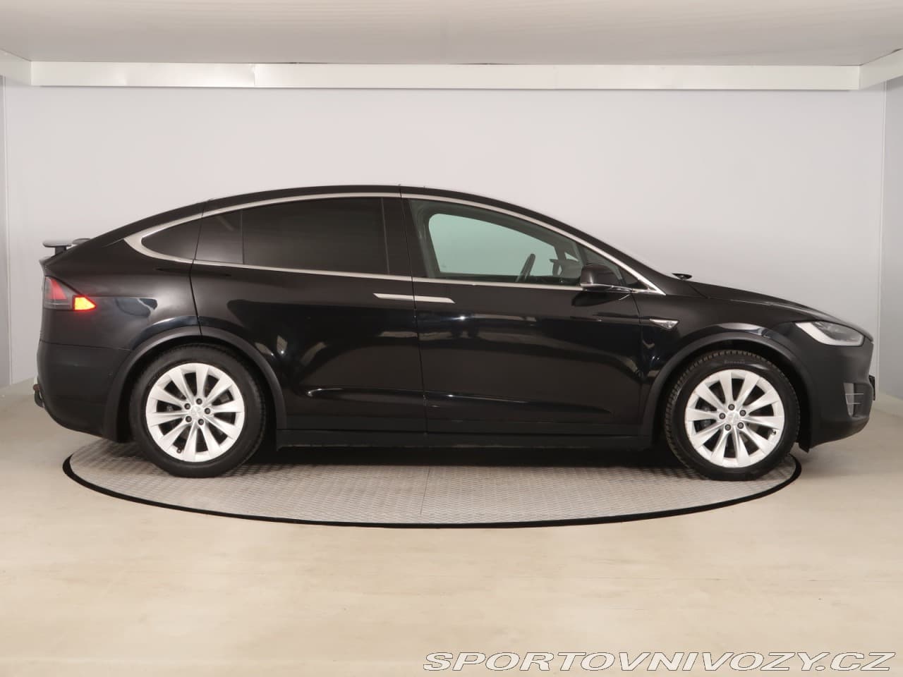2016 Tesla MODEL X - 6