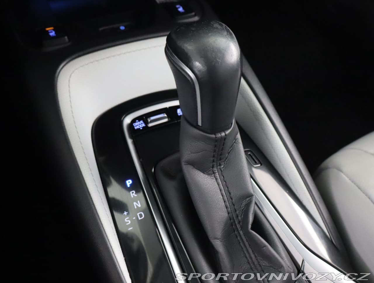2020 Toyota COROLLA - 13