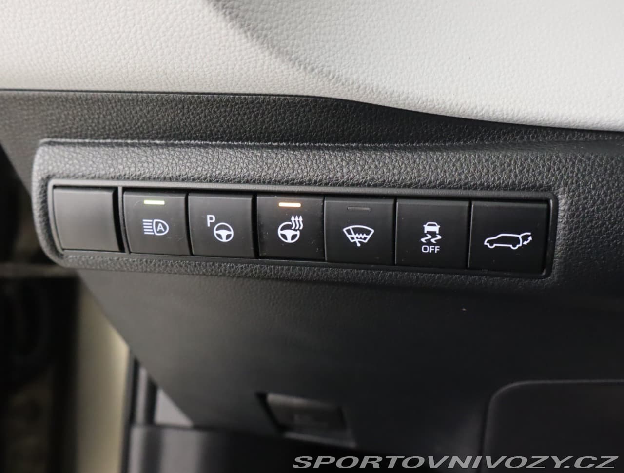 2020 Toyota COROLLA - 17